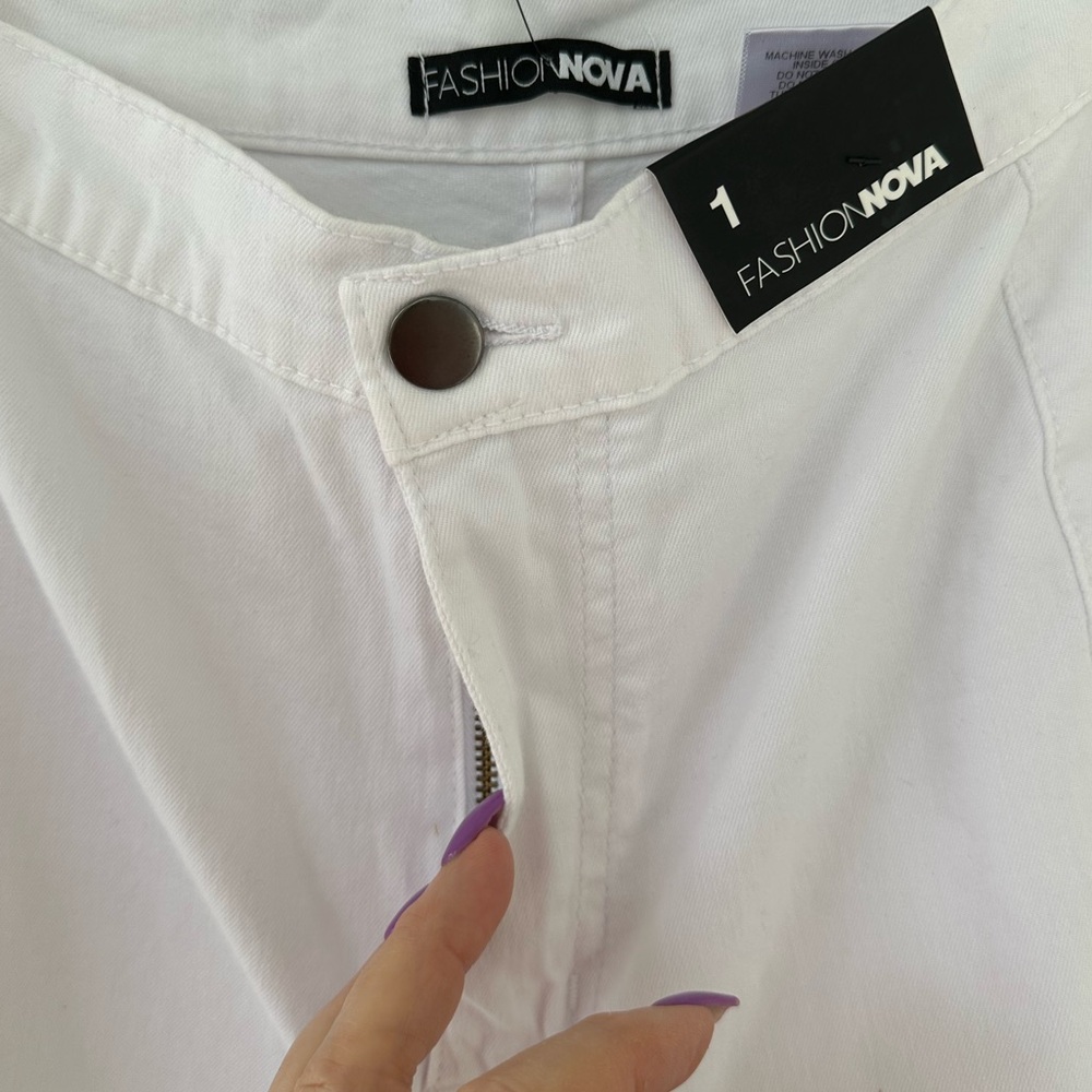 Fashion Nova Pants Super High Rise Denim Skinnies White Size 1 - Picture 4 of 5